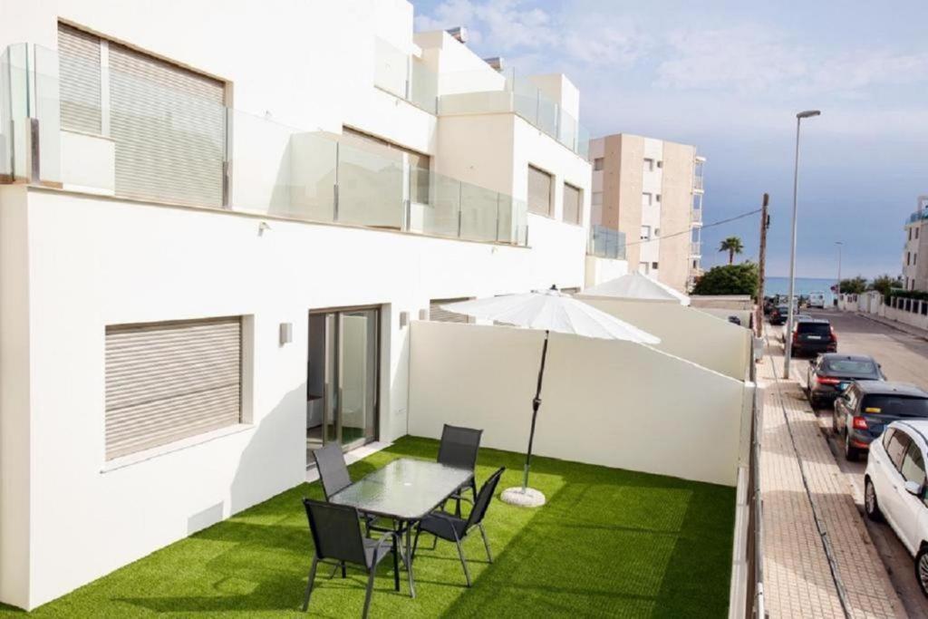 Marina A3 *